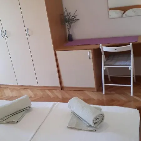 Apartmani Mileta *