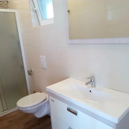 Apartmani Mileta Apartment *